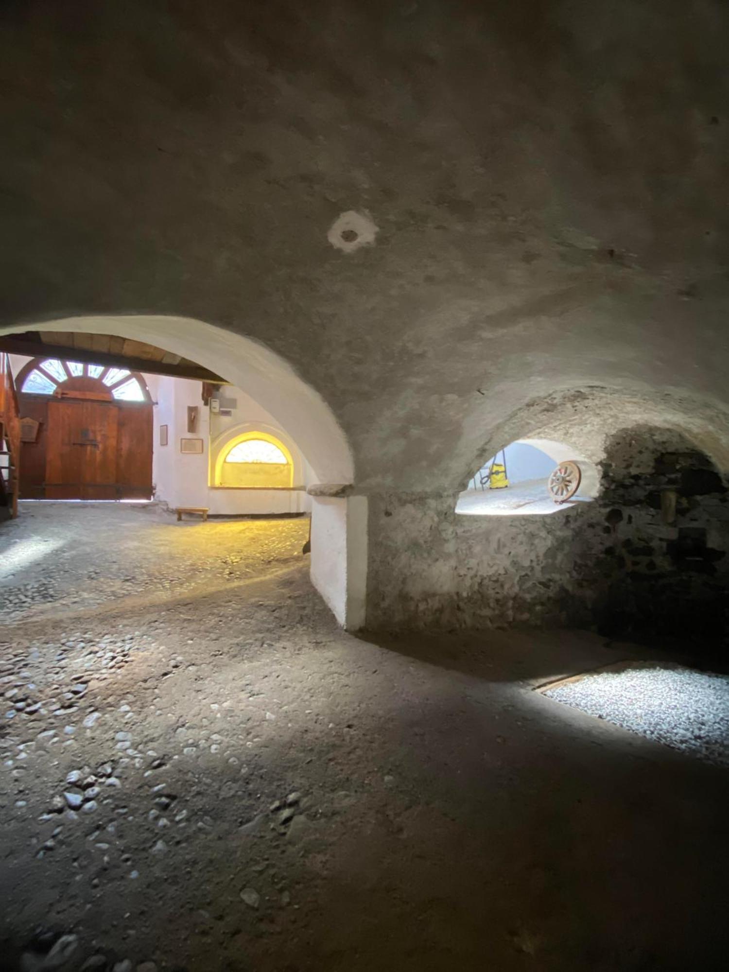Casa Nel Centro Storico Di Borno Villa Екстериор снимка