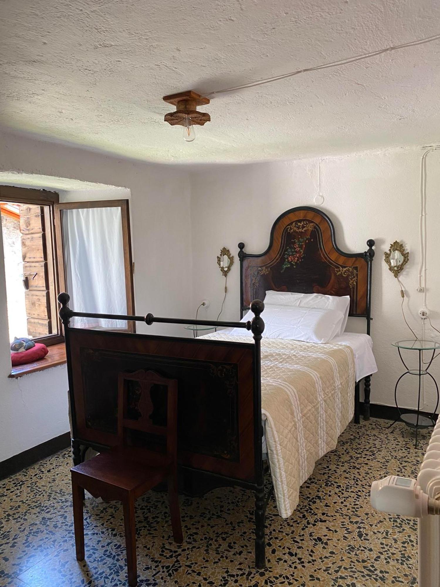 Casa Nel Centro Storico Di Borno Villa Екстериор снимка