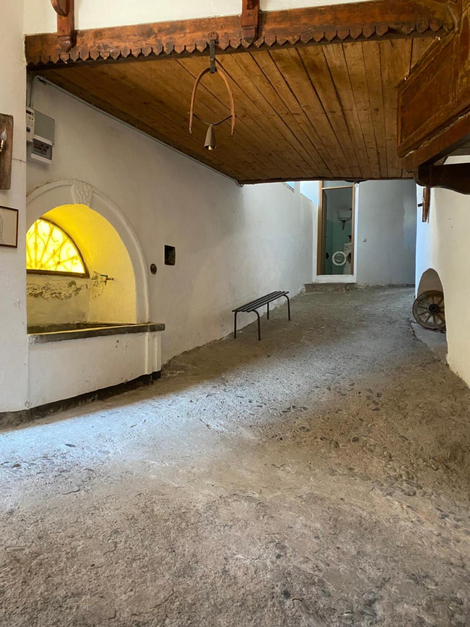 Casa Nel Centro Storico Di Borno Villa Екстериор снимка